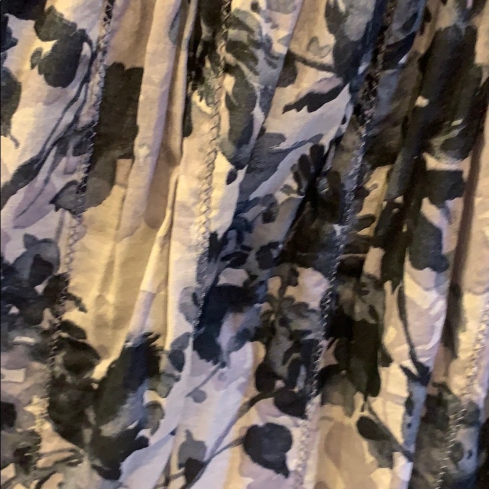 Dress - Picture 4 of 8